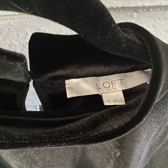 Sz XL Loft Faux Velvet Top - Picture 4 of 5